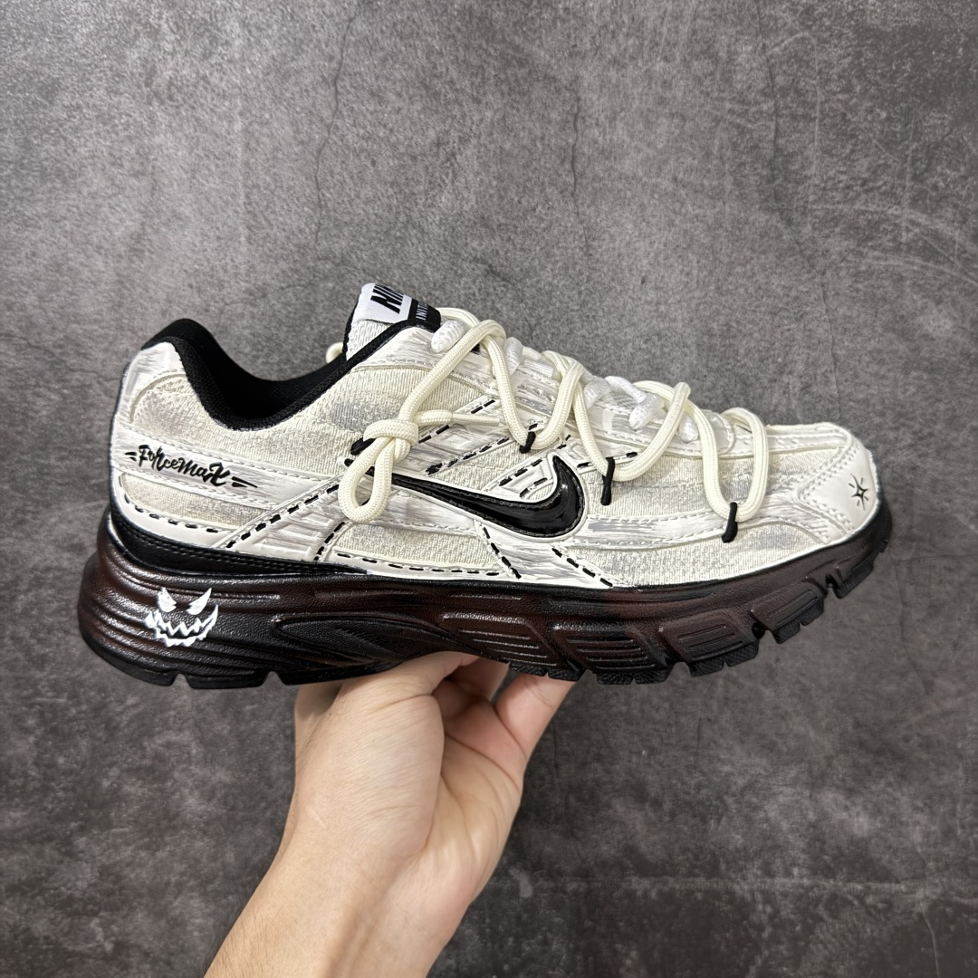 NIKE INITIATOR 创始者系列复古休闲运动舒适跑鞋 此款为人工手绘定制图案 原版基于Nike Initiato NIKE INITIATOR 创始者系列复古休闲运动舒适跑鞋 此款为人工手绘定制图案 原版基于Nike Initiato