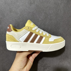 Adidas D-PAD Classic 阿迪达斯 舒适百搭 防滑耐磨 低帮 板鞋 货号:jp-8235 尺码:36 3 Adidas D-PAD Classic 阿迪达斯 舒适百搭 防滑耐磨 低帮 板鞋 货号:jp-8235 尺码:36 3