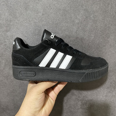 Adidas D-PAD Classic 阿迪达斯 舒适百搭 防滑耐磨 低帮 板鞋 货号:JR8221 尺码:36 36 Adidas D-PAD Classic 阿迪达斯 舒适百搭 防滑耐磨 低帮 板鞋 货号:JR8221 尺码:36 36
