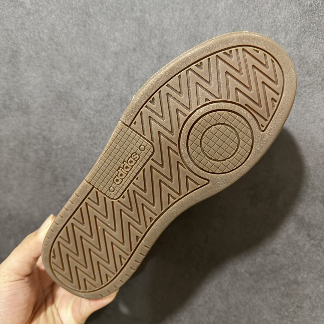 Adidas D-PAD Classic 阿迪达斯 舒适百搭 防滑耐磨 低帮 板鞋 货号:KJ6986 尺码:36 36