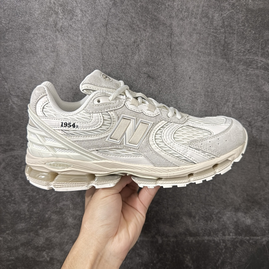 New Balance 1954R系列 新百伦 复古单品宝藏老爹鞋款 复古元素叠加 质感超级棒 原楦版型材料细节做工精细 New Balance 1954R系列 新百伦 复古单品宝藏老爹鞋款 复古元素叠加 质感超级棒 原楦版型材料细节做工精细