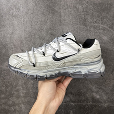 NIKE INITIATOR 创始者系列复古休闲运动舒适跑鞋 此款为人工手绘定制图案 原版基于Nike Initiato NIKE INITIATOR 创始者系列复古休闲运动舒适跑鞋 此款为人工手绘定制图案 原版基于Nike Initiato