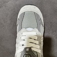 New Balance 新百伦NB992 总统复古慢跑鞋 正确3M反光细节 原楦原纸版开发 正确6层组合底模精密开发 后 New Balance 新百伦NB992 总统复古慢跑鞋 正确3M反光细节 原楦原纸版开发 正确6层组合底模精密开发 后
