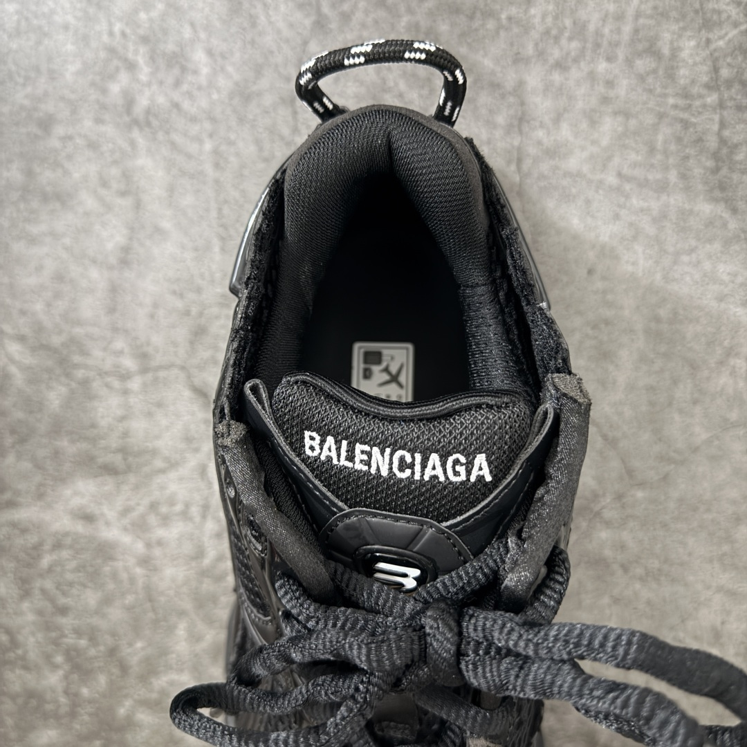 巴黎世家 七代半灯鞋Balenciaga 巴黎7.5巴黎世家 最新配色潮流复古休闲鞋 独家采用大容量锂电，反复按压10万