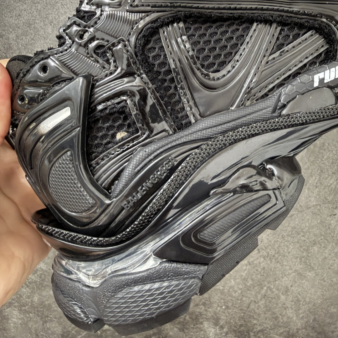 巴黎世家 七代半灯鞋Balenciaga 巴黎7.5巴黎世家 最新配色潮流复古休闲鞋 独家采用大容量锂电，反复按压10万
