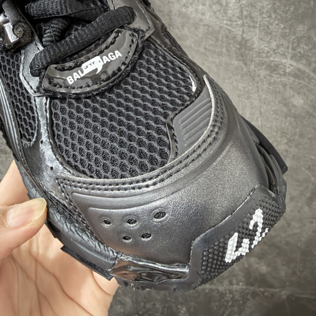 巴黎世家 七代半灯鞋Balenciaga 巴黎7.5巴黎世家 最新配色潮流复古休闲鞋 独家采用大容量锂电，反复按压10万