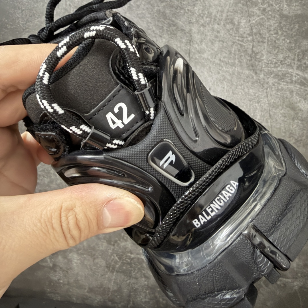 巴黎世家 七代半灯鞋Balenciaga 巴黎7.5巴黎世家 最新配色潮流复古休闲鞋 独家采用大容量锂电,反复按压10万 巴黎世家 七代半灯鞋Balenciaga 巴黎7.5巴黎世家 最新配色潮流复古休闲鞋 独家采用大容量锂电,反复按压10万