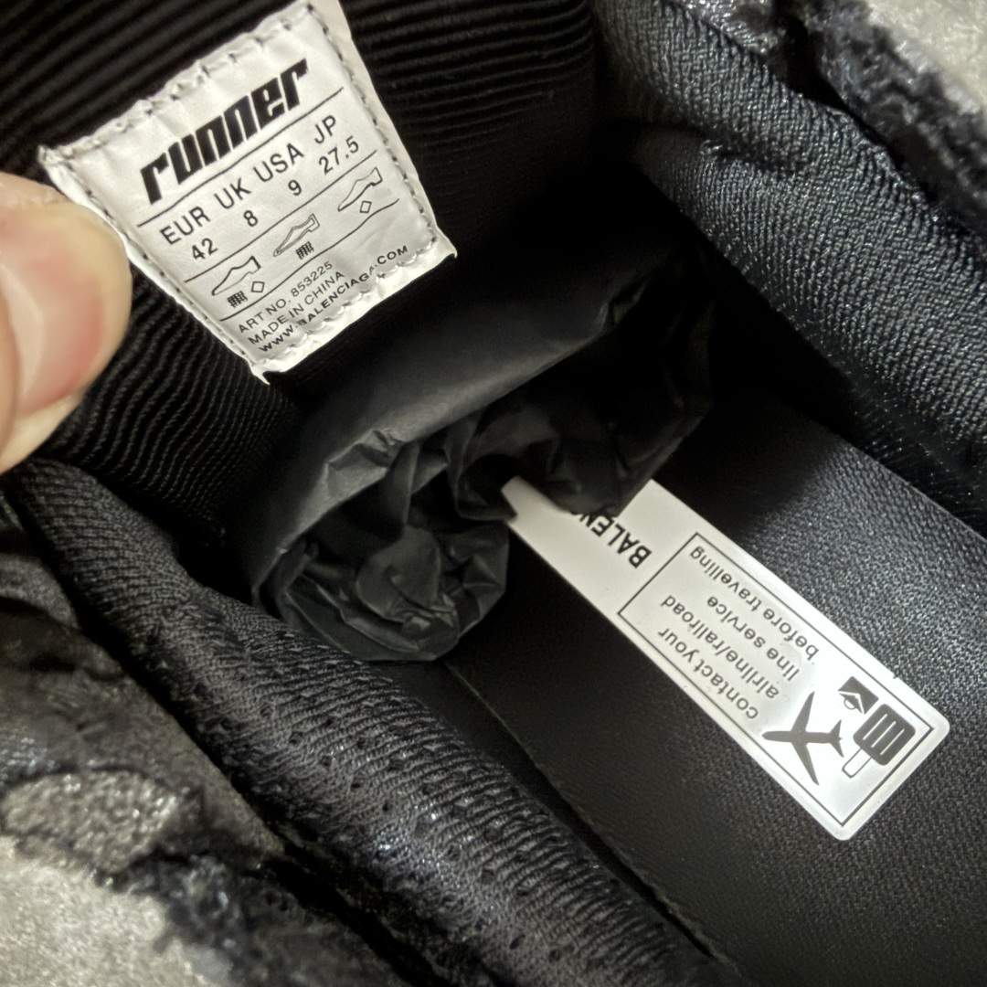 巴黎世家 七代半灯鞋Balenciaga 巴黎7.5巴黎世家 最新配色潮流复古休闲鞋 独家采用大容量锂电，反复按压10万