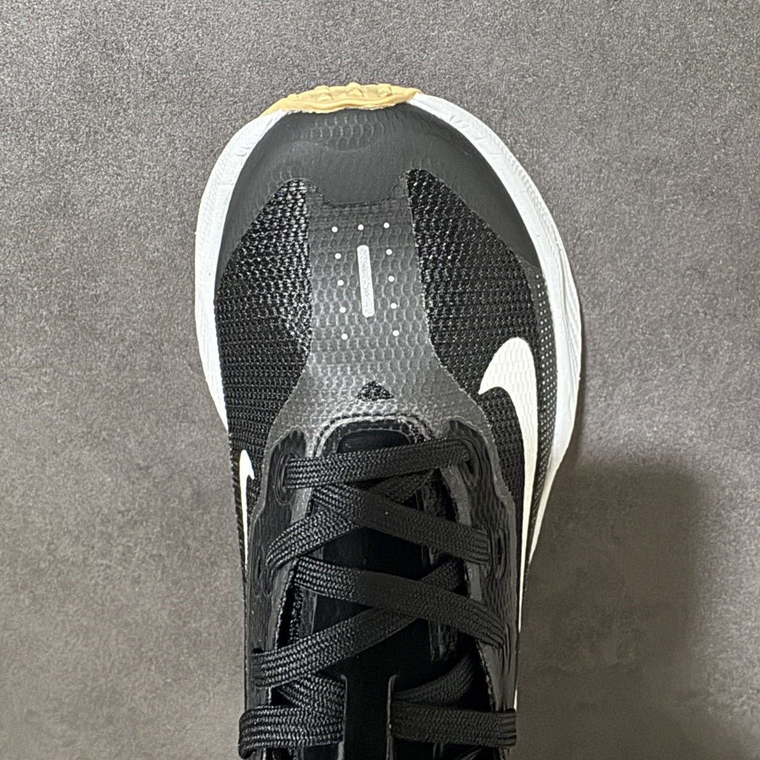 Nike Ava X 耐克 舒适百搭耐磨低帮 休闲跑步鞋 采用轻盈的机能型织物鞋面 专为四季穿着而设计 流线型TPU包覆