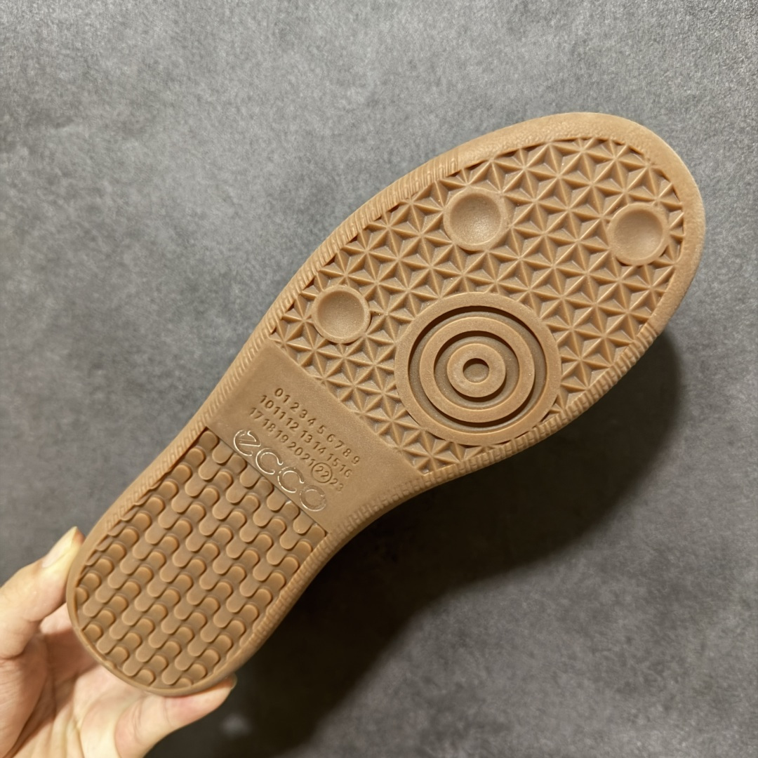 Ecco Biomc Artile Colour Extras 爱步男士低帮休闲鞋 牛皮材质 尺码：39-44 货号： 