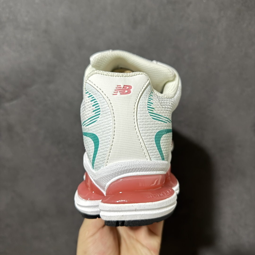 New Balance 新百伦 NB2000 网面休闲鞋 复古还要机能，NB官方重磅新品。一款融合复古设计与现代科技的跑