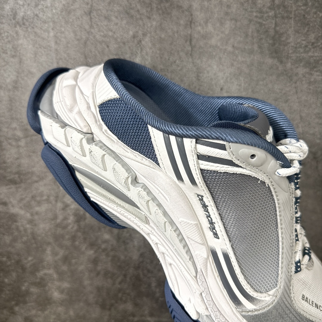 Balenciaga巴黎世家 Triple S .2 厚底系带 低帮 老爹鞋半拖 Balenciaga是由被誉为代表二十