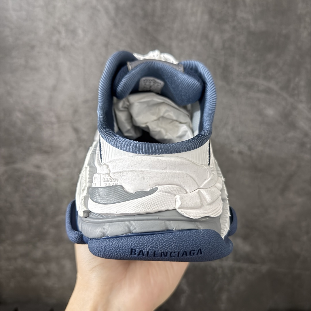 Balenciaga巴黎世家 Triple S .2 厚底系带 低帮 老爹鞋半拖 Balenciaga是由被誉为代表二十
