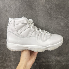 Comme Ces Garçons × Air Jordan 11 High CDG x AJ11 高帮 联名白色 AJ Comme Ces Garçons × Air Jordan 11 High CDG x AJ11 高帮 联名白色 AJ