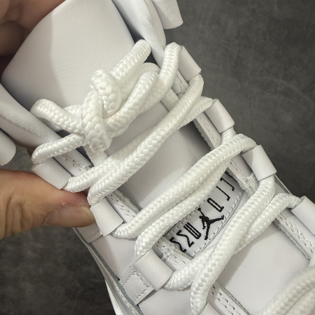 Comme Ces Garçons × Air Jordan 11 High CDG x AJ11 高帮 联名白色 AJ