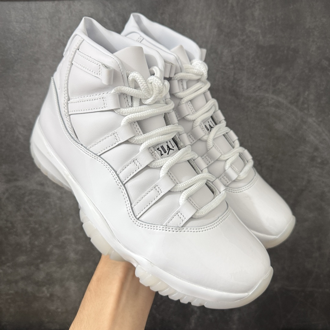 Comme Ces Garçons × Air Jordan 11 High CDG x AJ11 高帮 联名白色 AJ Comme Ces Garçons × Air Jordan 11 High CDG x AJ11 高帮 联名白色 AJ