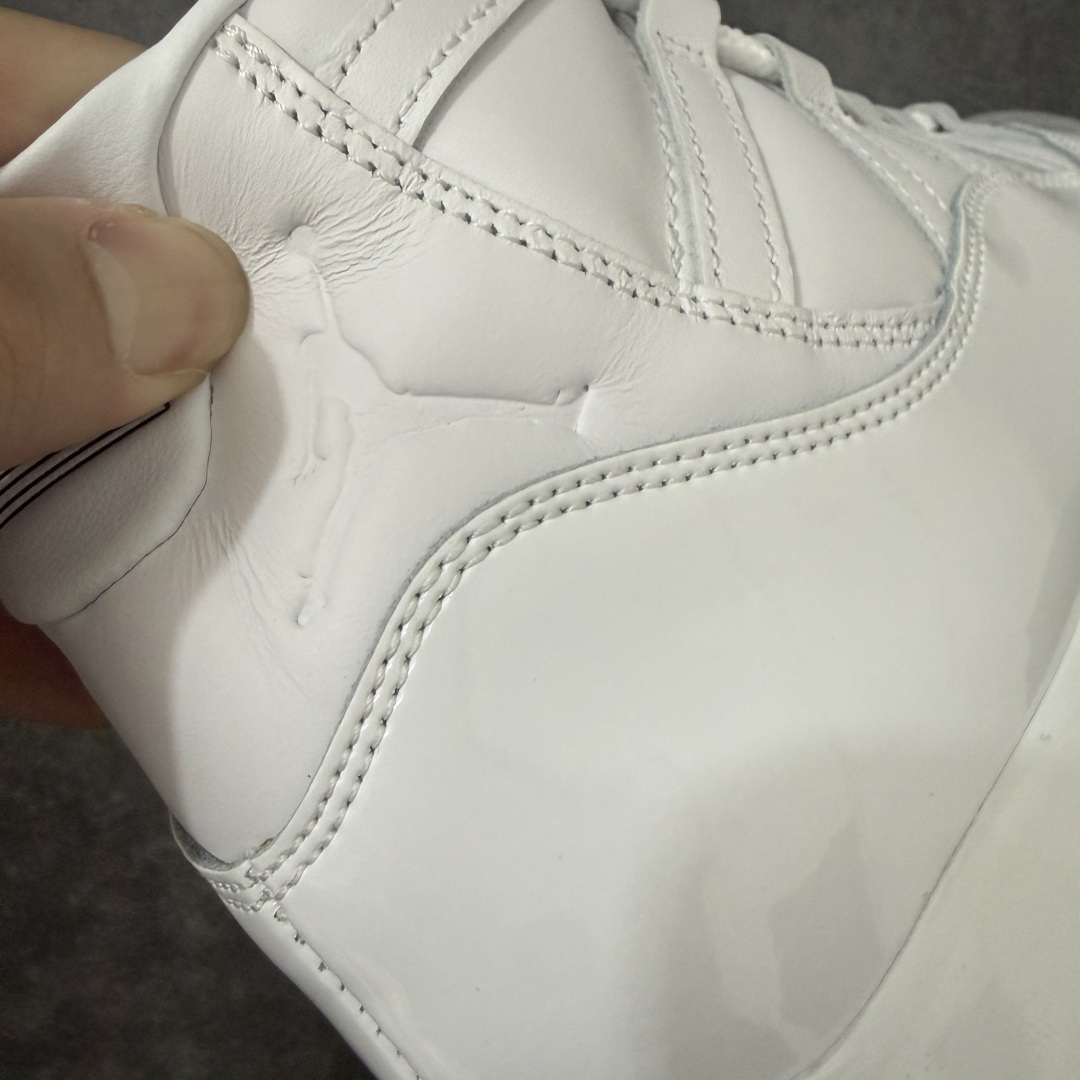 Comme Ces Garçons × Air Jordan 11 High CDG x AJ11 高帮 联名白色 AJ