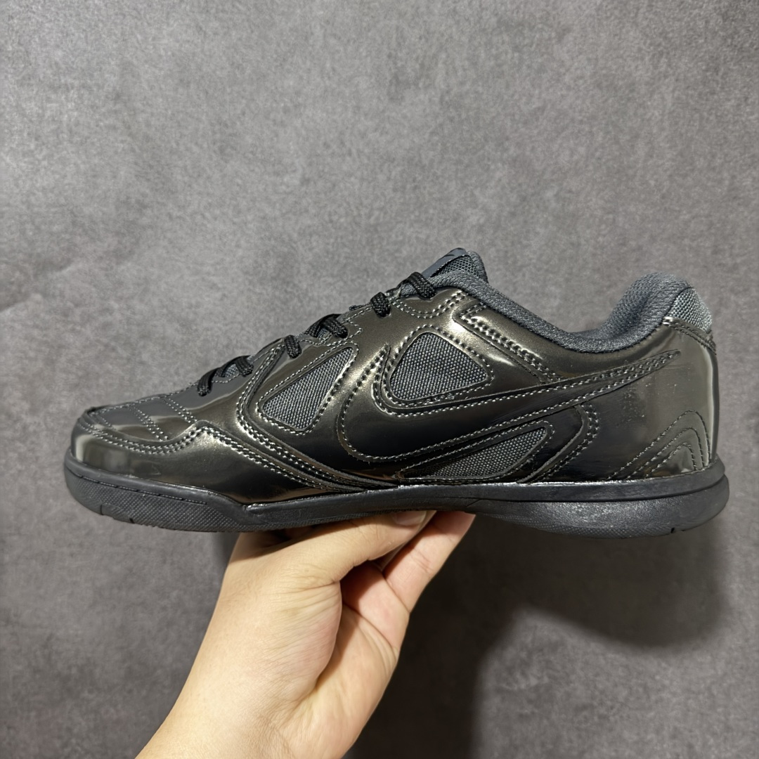 NIKE GATO 低帮生活休闲鞋 透气网布眼融入皮革，织和物合成材质覆面，营造21世初纪的畅跑美学概念。泡棉中底盈轻缓