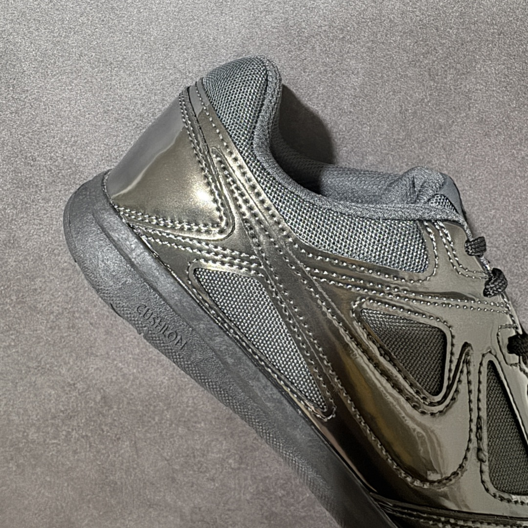 NIKE GATO 低帮生活休闲鞋 透气网布眼融入皮革，织和物合成材质覆面，营造21世初纪的畅跑美学概念。泡棉中底盈轻缓