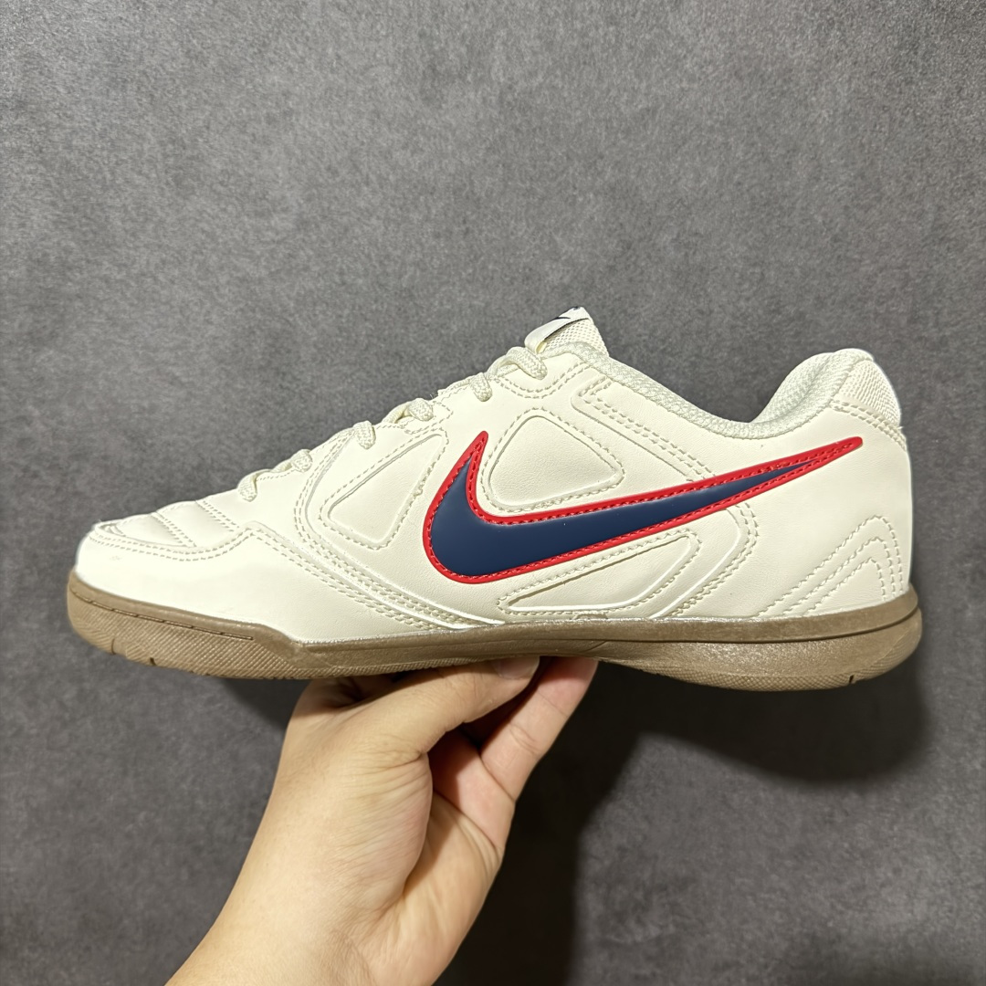 NIKE GATO 低帮生活休闲鞋 透气网布眼融入皮革，织和物合成材质覆面，营造21世初纪的畅跑美学概念。泡棉中底盈轻缓