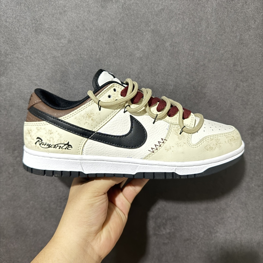 Nike Dunk Low Retro 全新配色 SB顾名思义,具有经典的Dunk血缘,又注入了更多的时尚元素。相较于普 Nike Dunk Low Retro 全新配色 SB顾名思义,具有经典的Dunk血缘,又注入了更多的时尚元素。相较于普