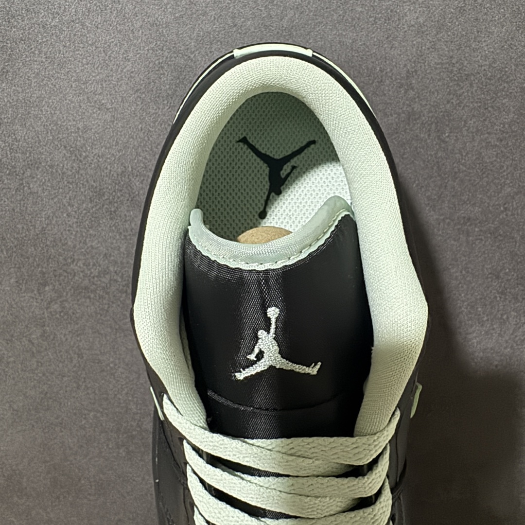 Nike Air Jordan 1 Low AJ1 乔1 耐克 低帮休闲板鞋 同步官方配色 货号:DC0774 008 