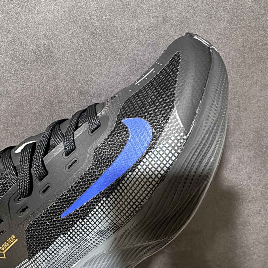 Nike NIKE AVA X耐克顶级迈柔」路跑鞋，通过超强缓震与舒适度的全面提升令跑步更加轻松，缓解冲击压力，加快恢复
