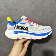 HOKA M CLIFTON 10 轻量低帮户外越野跑鞋 户外山脉越野轻量运动跑鞋 鞋面用轻的无缝架构 鞋带用了弹性不易 HOKA M CLIFTON 10 轻量低帮户外越野跑鞋 户外山脉越野轻量运动跑鞋 鞋面用轻的无缝架构 鞋带用了弹性不易