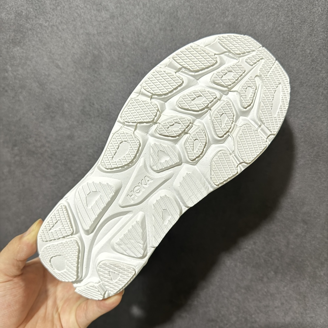 HOKA M CLIFTON 10 轻量低帮户外越野跑鞋 户外山脉越野轻量运动跑鞋 鞋面用轻的无缝架构 鞋带用了弹性不易