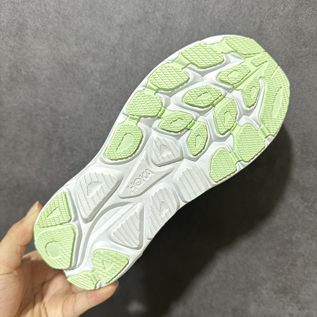 HOKA M CLIFTON 10 轻量低帮户外越野跑鞋 户外山脉越野轻量运动跑鞋 鞋面用轻的无缝架构 鞋带用了弹性不易