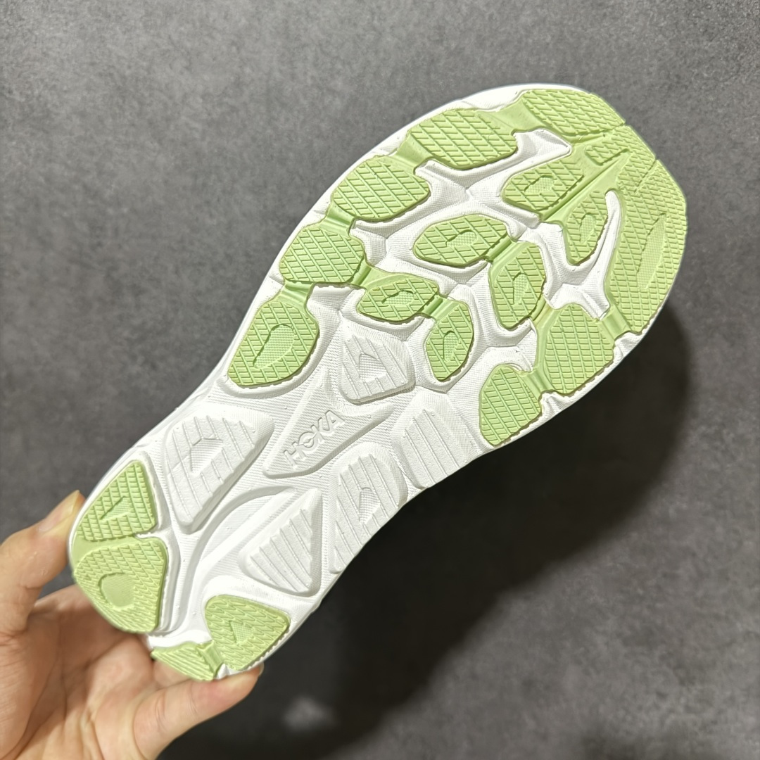 HOKA M CLIFTON 10 轻量低帮户外越野跑鞋 户外山脉越野轻量运动跑鞋 鞋面用轻的无缝架构 鞋带用了弹性不易