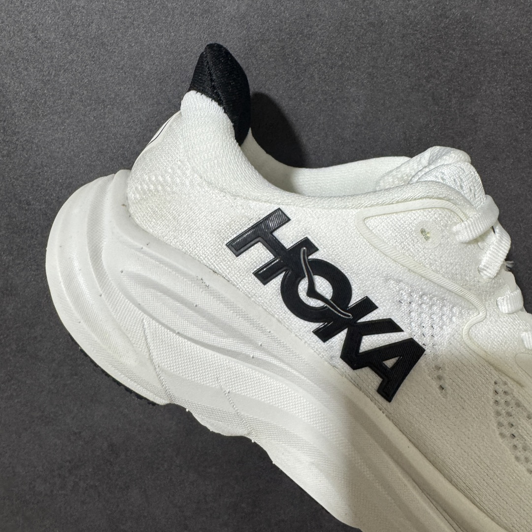 HOKA M CLIFTON 10 轻量低帮户外越野跑鞋 户外山脉越野轻量运动跑鞋 鞋面用轻的无缝架构 鞋带用了弹性不易
