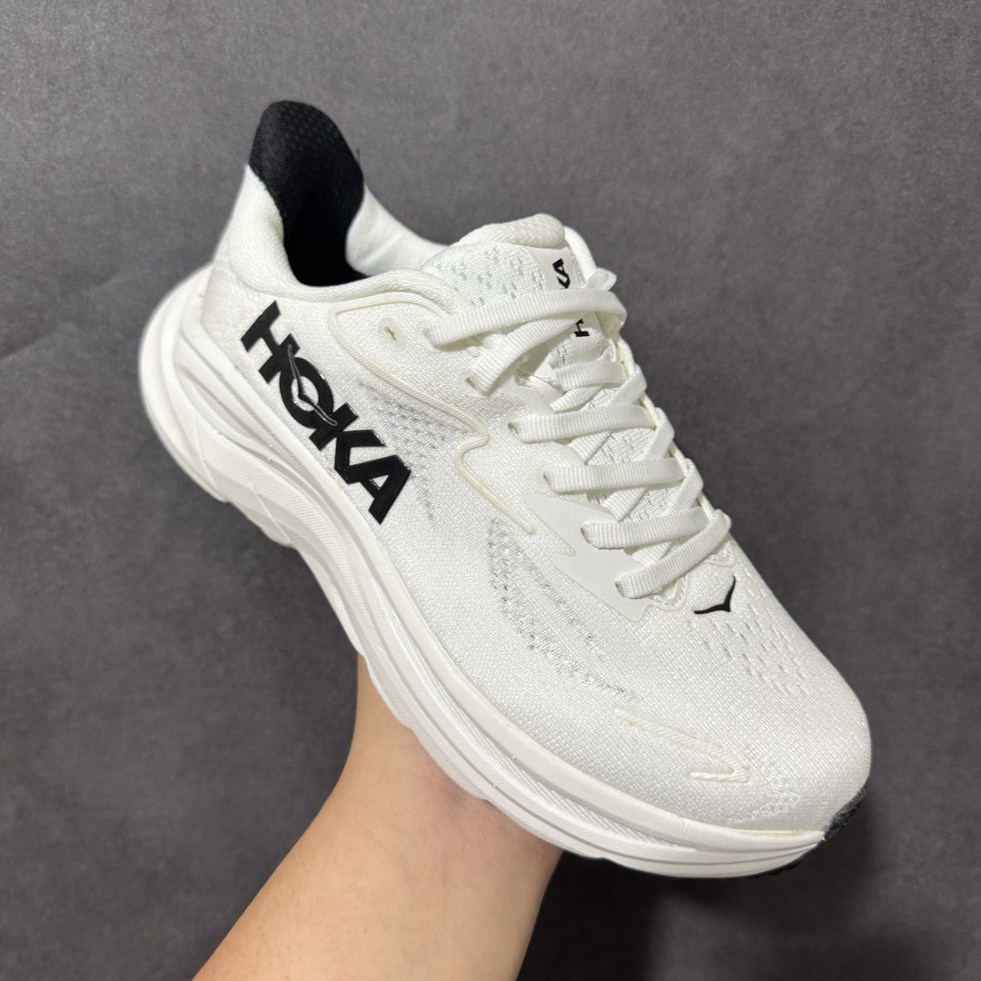 HOKA M CLIFTON 10 轻量低帮户外越野跑鞋 户外山脉越野轻量运动跑鞋 鞋面用轻的无缝架构 鞋带用了弹性不易
