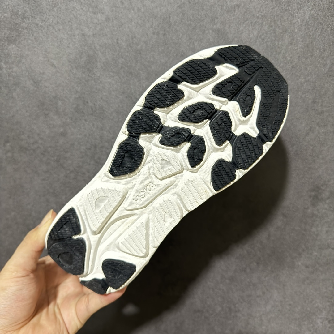 HOKA M CLIFTON 10 轻量低帮户外越野跑鞋 户外山脉越野轻量运动跑鞋 鞋面用轻的无缝架构 鞋带用了弹性不易