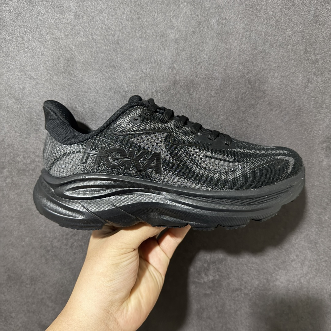 HOKA M CLIFTON 10 轻量低帮户外越野跑鞋 户外山脉越野轻量运动跑鞋 鞋面用轻的无缝架构 鞋带用了弹性不易 HOKA M CLIFTON 10 轻量低帮户外越野跑鞋 户外山脉越野轻量运动跑鞋 鞋面用轻的无缝架构 鞋带用了弹性不易