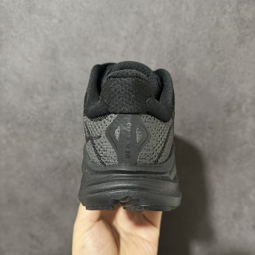 HOKA M CLIFTON 10 轻量低帮户外越野跑鞋 户外山脉越野轻量运动跑鞋 鞋面用轻的无缝架构 鞋带用了弹性不易