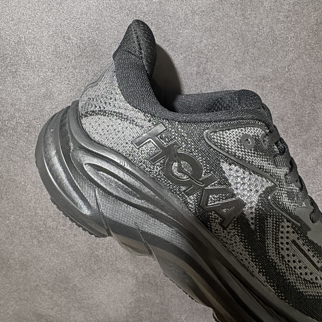 HOKA M CLIFTON 10 轻量低帮户外越野跑鞋 户外山脉越野轻量运动跑鞋 鞋面用轻的无缝架构 鞋带用了弹性不易