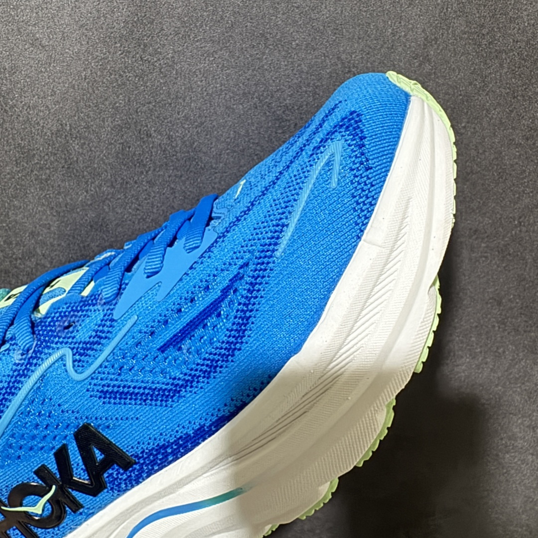 HOKA M CLIFTON 10 轻量低帮户外越野跑鞋 户外山脉越野轻量运动跑鞋 鞋面用轻的无缝架构 鞋带用了弹性不易