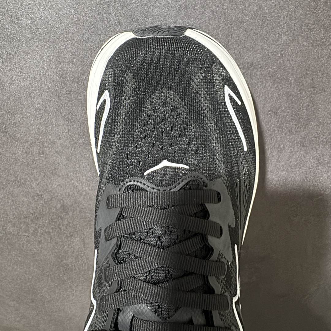 HOKA M CLIFTON 10 轻量低帮户外越野跑鞋 户外山脉越野轻量运动跑鞋 鞋面用轻的无缝架构 鞋带用了弹性不易