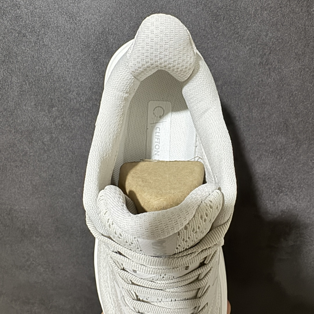 HOKA M CLIFTON 10 轻量低帮户外越野跑鞋 户外山脉越野轻量运动跑鞋 鞋面用轻的无缝架构 鞋带用了弹性不易