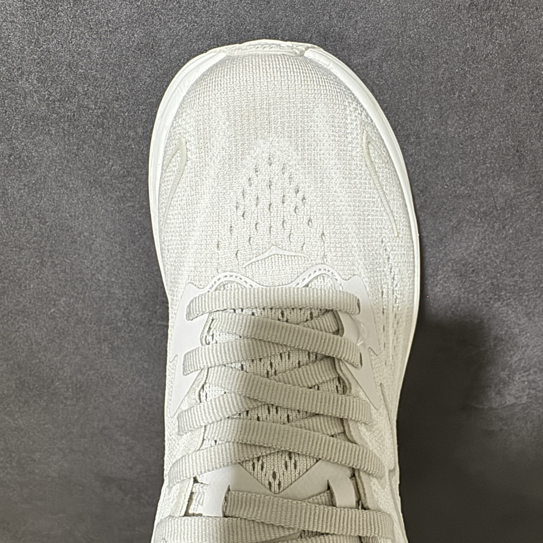 HOKA M CLIFTON 10 轻量低帮户外越野跑鞋 户外山脉越野轻量运动跑鞋 鞋面用轻的无缝架构 鞋带用了弹性不易