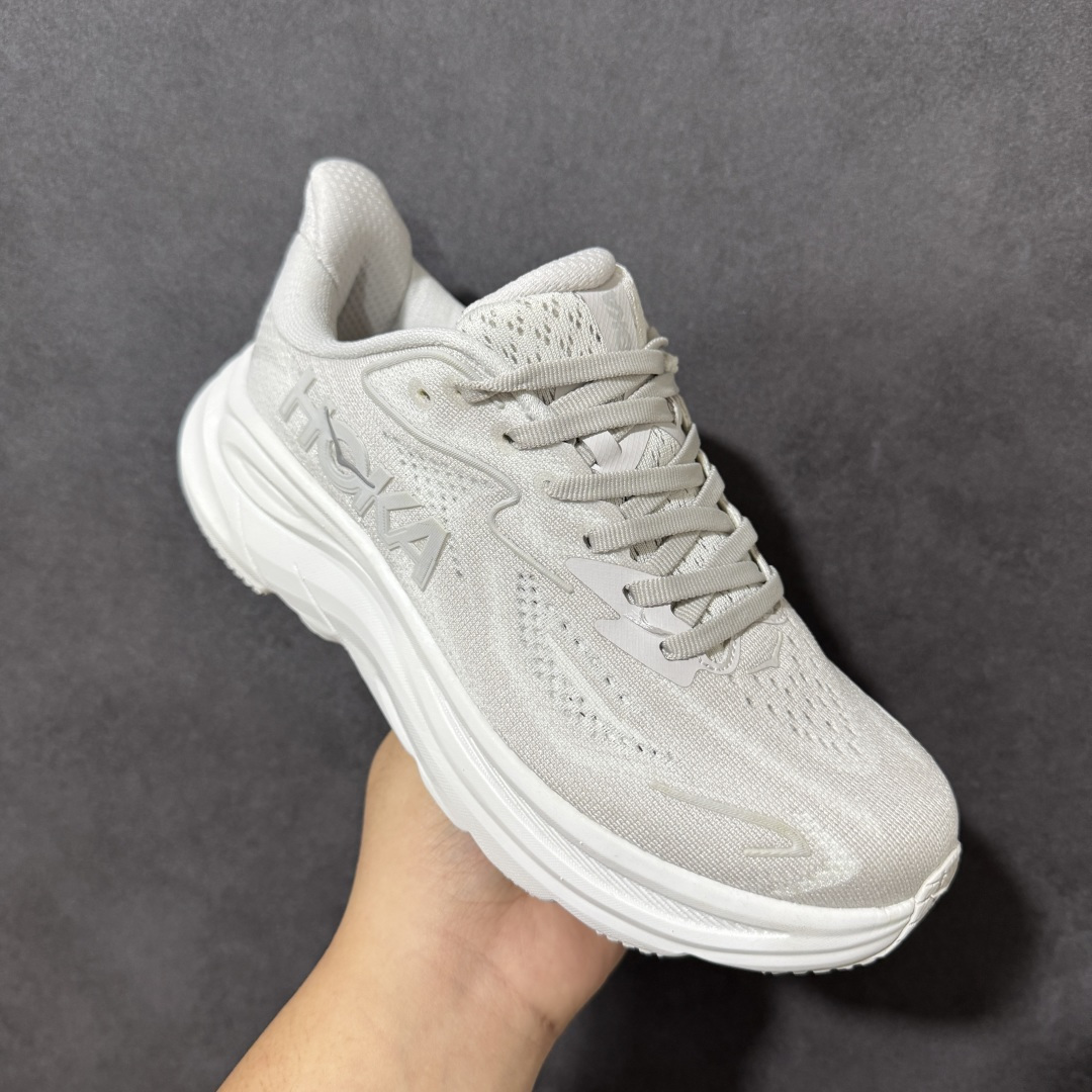 HOKA M CLIFTON 10 轻量低帮户外越野跑鞋 户外山脉越野轻量运动跑鞋 鞋面用轻的无缝架构 鞋带用了弹性不易