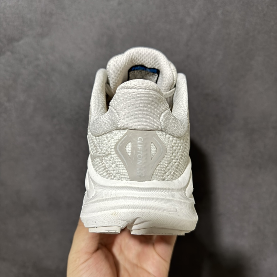 HOKA M CLIFTON 10 轻量低帮户外越野跑鞋 户外山脉越野轻量运动跑鞋 鞋面用轻的无缝架构 鞋带用了弹性不易