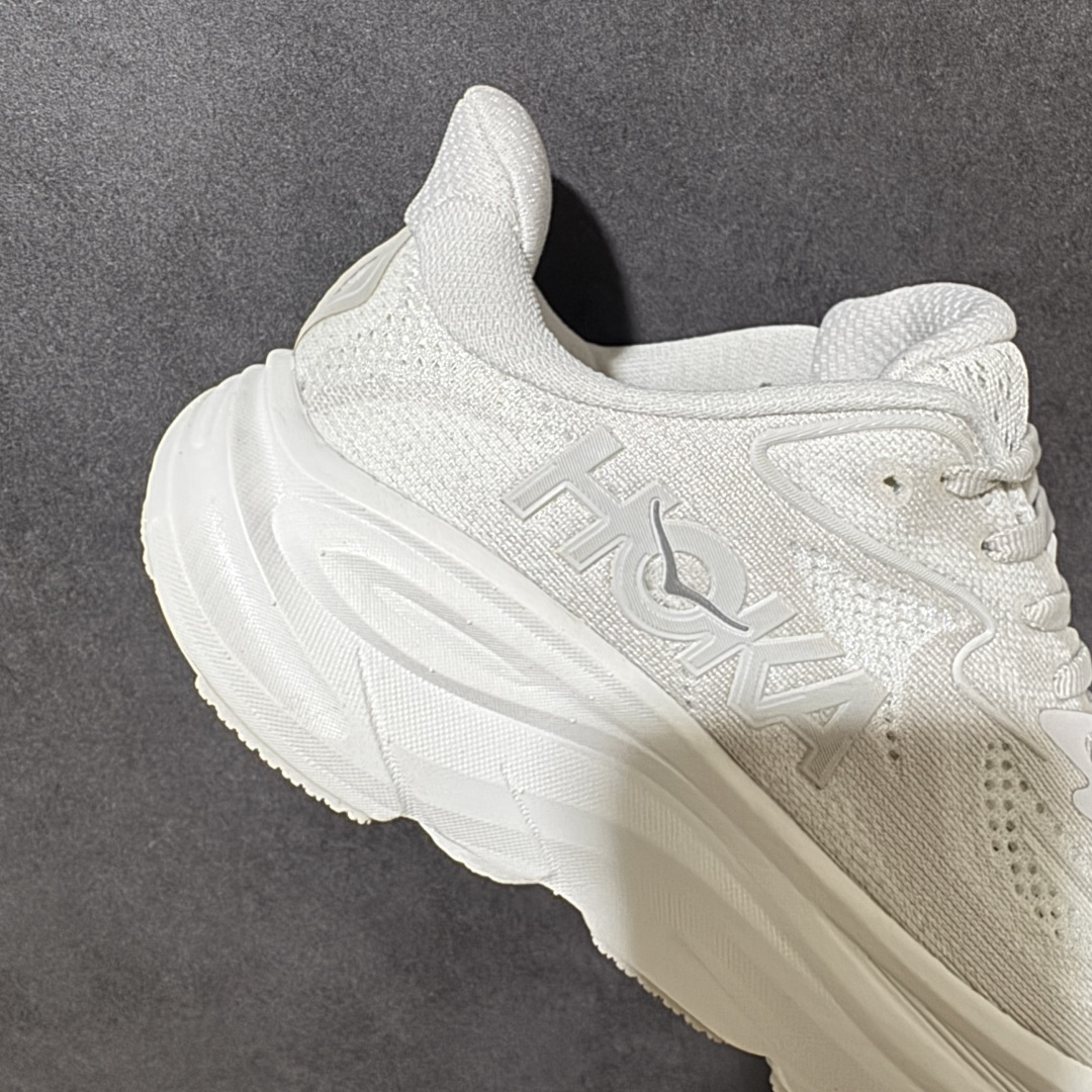 HOKA M CLIFTON 10 轻量低帮户外越野跑鞋 户外山脉越野轻量运动跑鞋 鞋面用轻的无缝架构 鞋带用了弹性不易
