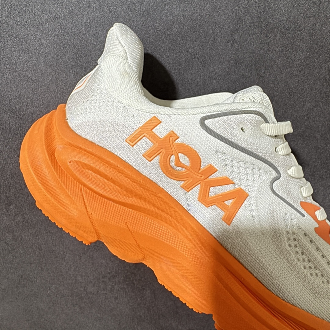 HOKA M CLIFTON 10 轻量低帮户外越野跑鞋 户外山脉越野轻量运动跑鞋 鞋面用轻的无缝架构 鞋带用了弹性不易