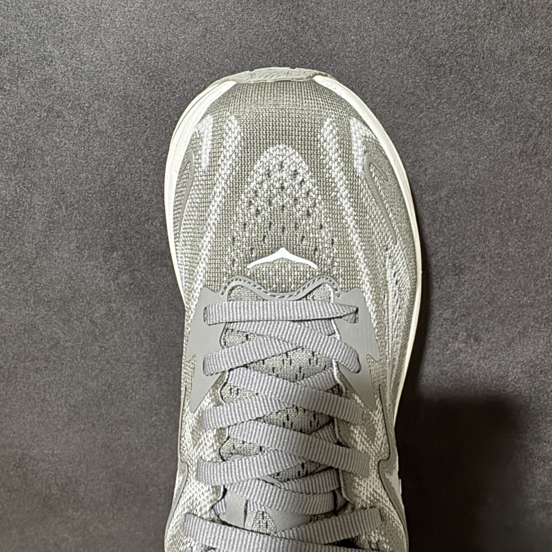 HOKA M CLIFTON 10 轻量低帮户外越野跑鞋 户外山脉越野轻量运动跑鞋 鞋面用轻的无缝架构 鞋带用了弹性不易