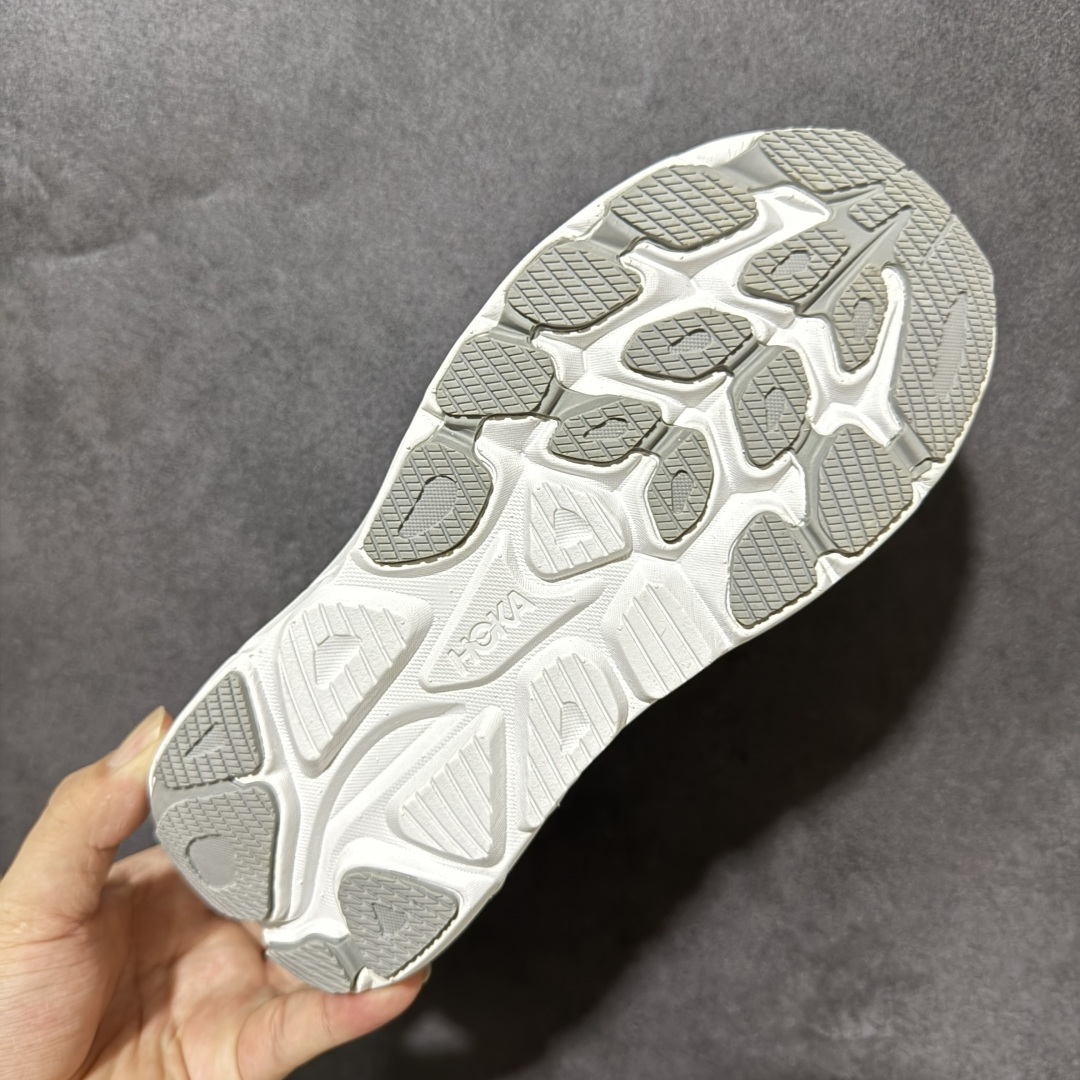 HOKA M CLIFTON 10 轻量低帮户外越野跑鞋 户外山脉越野轻量运动跑鞋 鞋面用轻的无缝架构 鞋带用了弹性不易