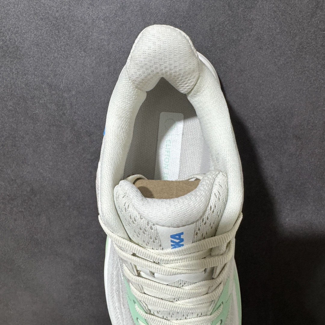 HOKA M CLIFTON 10 轻量低帮户外越野跑鞋 户外山脉越野轻量运动跑鞋 鞋面用轻的无缝架构 鞋带用了弹性不易