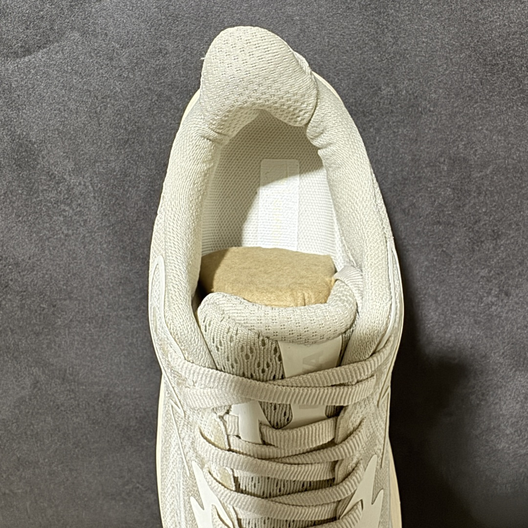 HOKA M CLIFTON 10 轻量低帮户外越野跑鞋 户外山脉越野轻量运动跑鞋 鞋面用轻的无缝架构 鞋带用了弹性不易