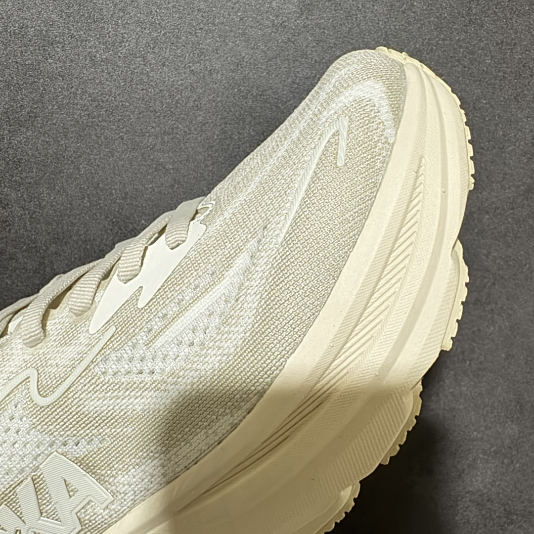 HOKA M CLIFTON 10 轻量低帮户外越野跑鞋 户外山脉越野轻量运动跑鞋 鞋面用轻的无缝架构 鞋带用了弹性不易